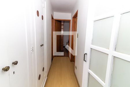 Corredor de apartamento à venda com 2 quartos, 87m² em Vila Anglo Brasileira, São Paulo