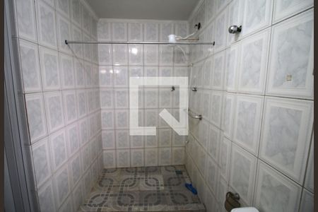 Banheiro de casa para alugar com 1 quarto, 50m² em Olaria, Rio de Janeiro