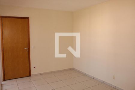 Sala de apartamento para alugar com 2 quartos, 45m² em Jardim Ísis, Cotia