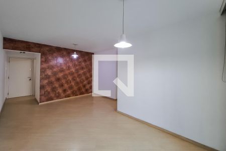 sala de apartamento para alugar com 3 quartos, 90m² em Vila Firmiano Pinto, São Paulo