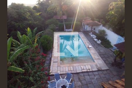 Casa à venda com 5 quartos, 300m² em Itaipu, Niterói