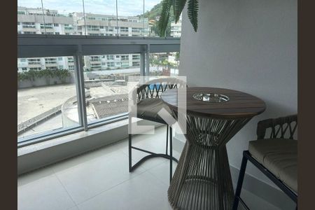 Apartamento à venda com 4 quartos, 130m² em Charitas, Niterói