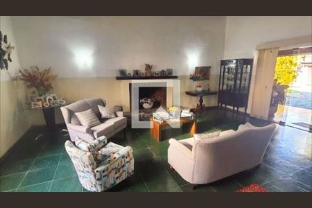 Casa à venda com 5 quartos, 319m² em Piratininga, Niterói