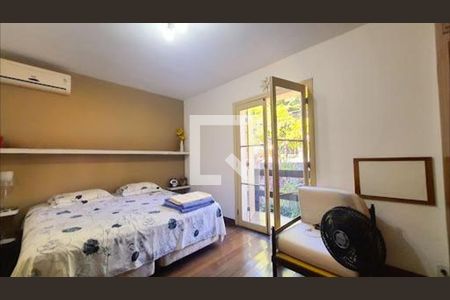 Casa à venda com 5 quartos, 319m² em Piratininga, Niterói