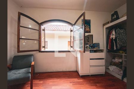 Quarto de casa à venda com 7 quartos, 391m² em Rio Pequeno, São Paulo