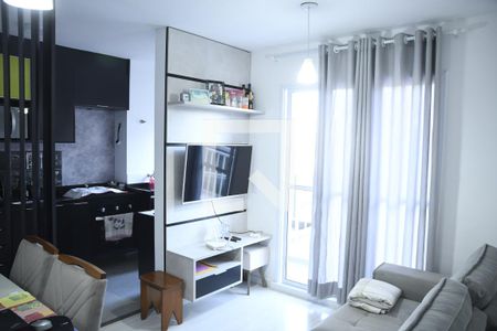 Sala de apartamento para alugar com 2 quartos, 48m² em Jardim Barro Branco, Cotia