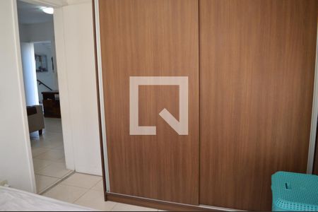 Quarto  de apartamento à venda com 2 quartos, 45m² em Chacaras Reunidas Santa Terezinha, Contagem