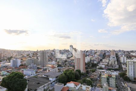 Sala de apartamento à venda com 2 quartos, 62m² em Santa Tereza, Belo Horizonte