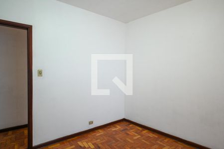 Quarto 1 de casa para alugar com 2 quartos, 100m² em Jardim Maria Estela, São Paulo