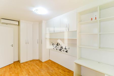 Quarto de apartamento à venda com 1 quarto, 49m² em Santo Amaro, São Paulo