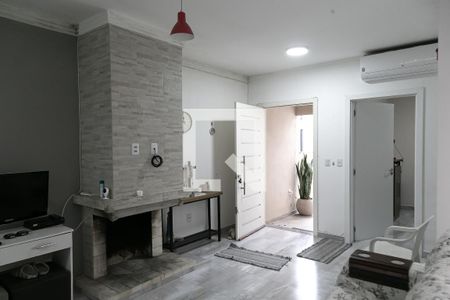 Sala de casa para alugar com 2 quartos, 71m² em Aberta dos Morros, Porto Alegre