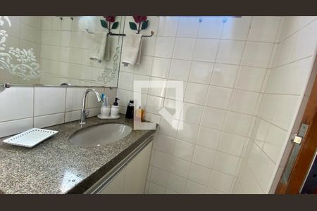 Banheiro Suíte de apartamento para alugar com 3 quartos, 70m² em Dom Cabral, Belo Horizonte