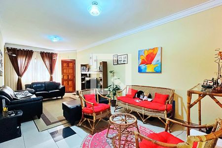 Sala de casa para alugar com 5 quartos, 237m² em Jardim Santa Clara, Guarulhos