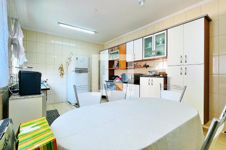 Cozinha de casa à venda com 5 quartos, 237m² em Jardim Santa Clara, Guarulhos