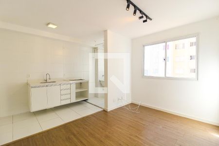 Sala de apartamento para alugar com 2 quartos, 40m² em Itaquera, São Paulo