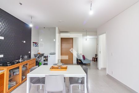 Sala e Cozinha  de apartamento à venda com 2 quartos, 62m² em Industrial Autonomistas, Osasco