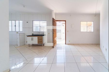 Sala de apartamento para alugar com 2 quartos, 50m² em Vila Mazzei, Santo André