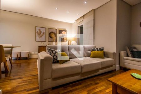 Sala de apartamento para alugar com 2 quartos, 85m² em Jardim Tupanci, Barueri