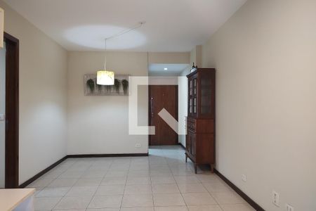 Sala de apartamento para alugar com 4 quartos, 101m² em Barra da Tijuca, Rio de Janeiro