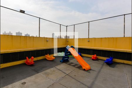 Apartamento à venda com 131m², 3 quartos e 1 vaga Apartamento à venda com 131m², 3 quartos e 1 vagaÁrea Comum - Playground