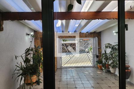 Vista de casa à venda com 3 quartos, 152m² em Conjunto Residencial Pombeva, São Bernardo do Campo