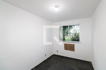 Quarto 1 de apartamento para alugar com 2 quartos, 45m² em Campo Grande, Rio de Janeiro