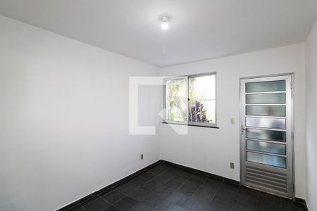 Sala de apartamento para alugar com 2 quartos, 45m² em Campo Grande, Rio de Janeiro