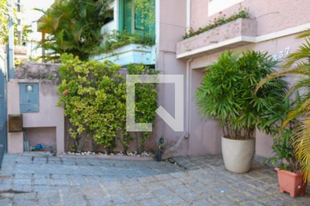 Casa à venda com 158m², 3 quartos e 2 vagas Casa à venda com 158m², 3 quartos e 2 vagasGaragem