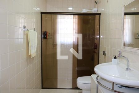 Casa à venda com 158m², 3 quartos e 2 vagas Casa à venda com 158m², 3 quartos e 2 vagasBanheiro