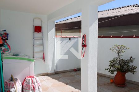 Casa à venda com 158m², 3 quartos e 2 vagas Casa à venda com 158m², 3 quartos e 2 vagasÁrea de Serviço