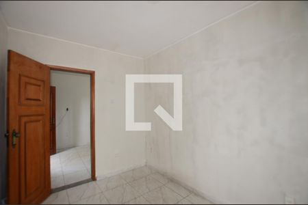 Quarto de casa para alugar com 2 quartos, 60m² em Marechal Hermes, Rio de Janeiro