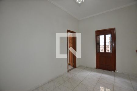 Sala de casa para alugar com 2 quartos, 60m² em Marechal Hermes, Rio de Janeiro