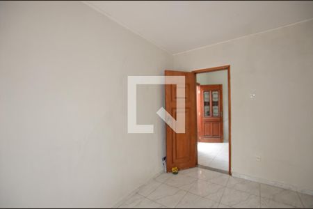 Quarto de casa para alugar com 2 quartos, 60m² em Marechal Hermes, Rio de Janeiro