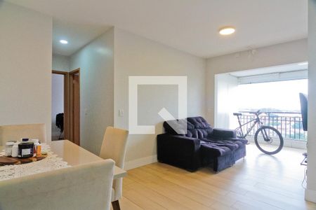 Sala de apartamento para alugar com 2 quartos, 70m² em Vila Mangalot, São Paulo