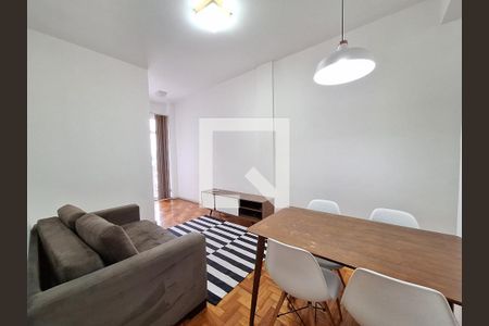 Sala de apartamento à venda com 2 quartos, 70m² em Botafogo, Rio de Janeiro