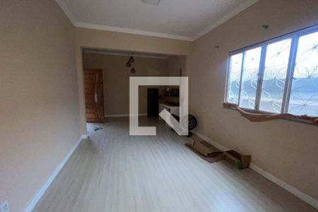 Sala de casa para alugar com 3 quartos, 100m² em Dos Ferreiras, Duque de Caxias