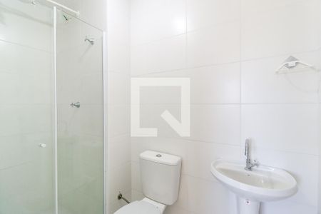 Banheiro da Suíte de apartamento para alugar com 1 quarto, 62m² em Parque Maria Helena, São Paulo