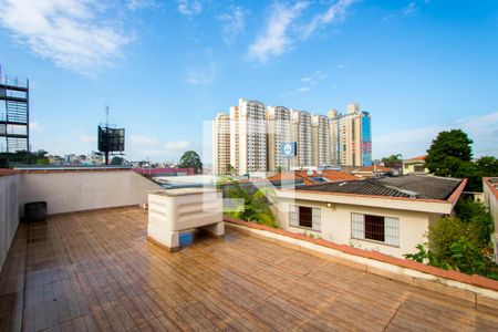 Casa à venda com 375m², 4 quartos e 5 vagas Casa à venda com 375m², 4 quartos e 5 vagasTerraço
