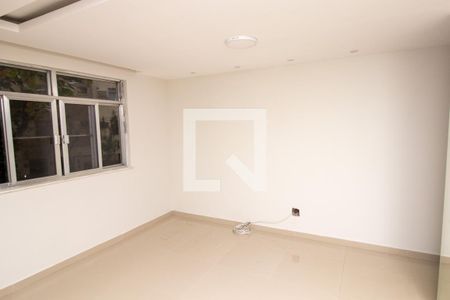 Sala de apartamento para alugar com 2 quartos, 45m² em Jacarepaguá, Rio de Janeiro