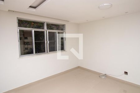 Sala de apartamento para alugar com 2 quartos, 45m² em Jacarepaguá, Rio de Janeiro