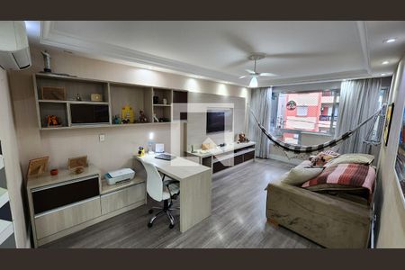 Sala de apartamento para alugar com 3 quartos, 123m² em Embaré, Santos