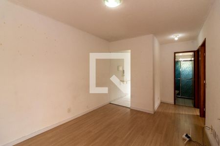 Sala de apartamento para alugar com 2 quartos, 48m² em Jardim Ísis, Cotia