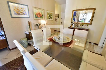 Sala 2 de casa de condomínio à venda com 4 quartos, 250m² em Caminhos de San Conrado (sousas), Campinas