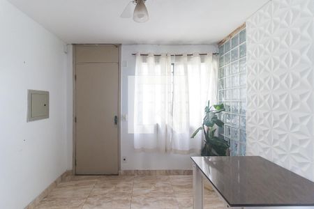 Sala de apartamento para alugar com 2 quartos, 42m² em Vila Perracini, Poá