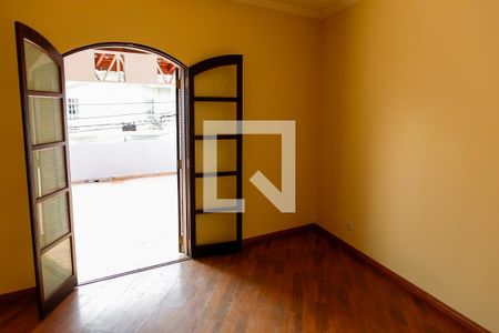 Quarto 2 de casa à venda com 3 quartos, 222m² em Umuarama, Osasco