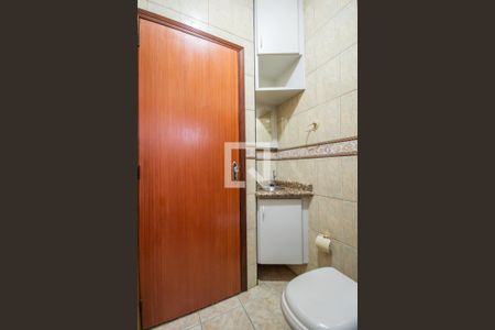 Casa à venda com 220m², 3 quartos e 4 vagas Casa à venda com 220m², 3 quartos e 4 vagasBanheiro 2