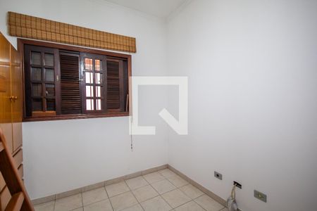Casa à venda com 220m², 3 quartos e 4 vagas Casa à venda com 220m², 3 quartos e 4 vagasQuarto 3