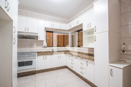 Casa à venda com 220m², 3 quartos e 4 vagas Casa à venda com 220m², 3 quartos e 4 vagasCozinha