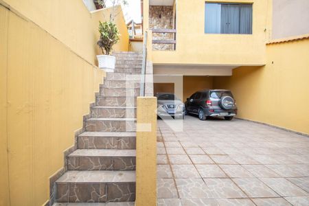 Casa à venda com 220m², 3 quartos e 4 vagas Casa à venda com 220m², 3 quartos e 4 vagasGaragem