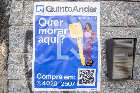 Casa à venda com 220m², 3 quartos e 4 vagas Casa à venda com 220m², 3 quartos e 4 vagasPlaca